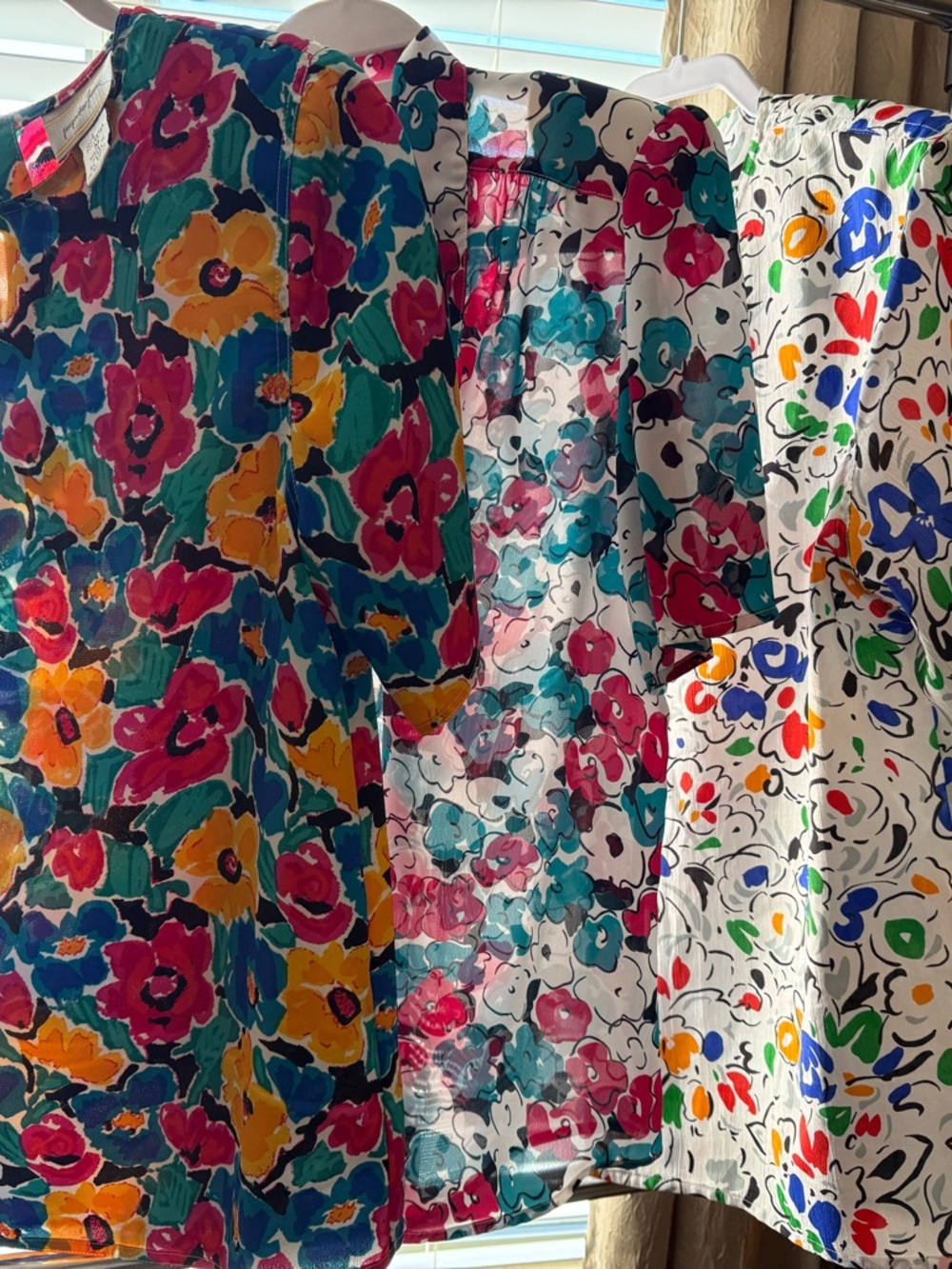 Vintage Bright Floral Print top - Multicolor